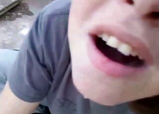 Outdoor handjob session featuring a really attractive lady that cums